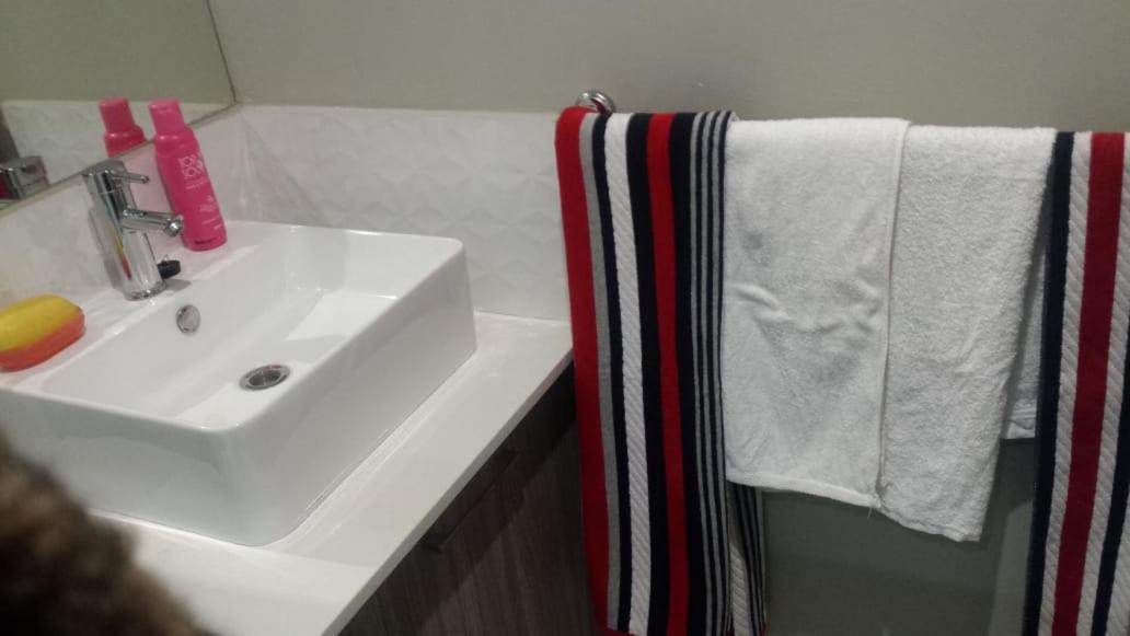 One Rosebank Stay Γιοχάνεσμπουργκ Εξωτερικό φωτογραφία